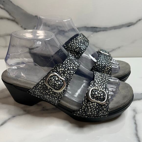 Dansko Women's Leather Sophie Black Shagreen Sandals Sz 39 Sz 8.5 Comfort Slides - Picture 1 of 7